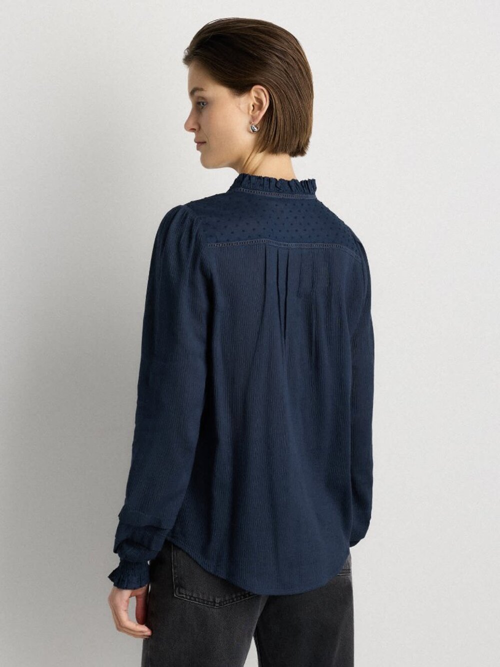 Quince Peasant Blouse in Navy - Organic Textured Cotton - Picture 4 of 9
